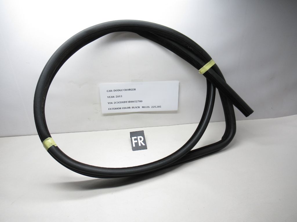 2011-2014 Dodge Charger Front Right Door Body Wheatherstrip Seal 1KW33DX9AH OEM