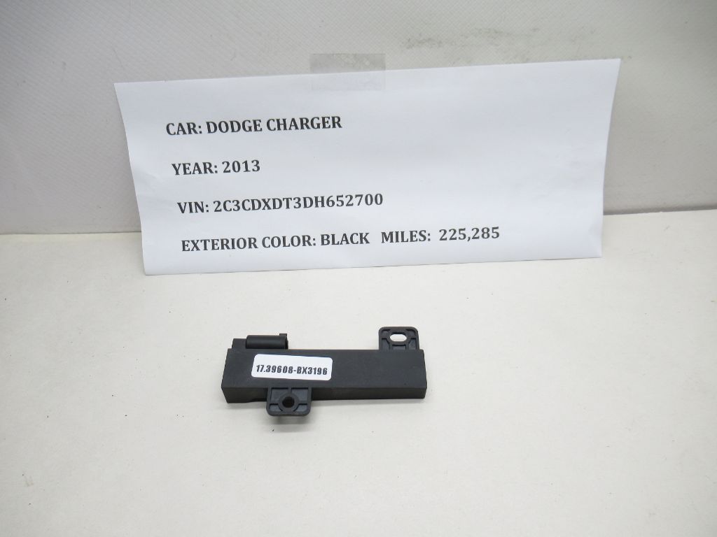 2011-2014 Dodge Charger Keyless Entry Antenna Module 68051315AB OEM