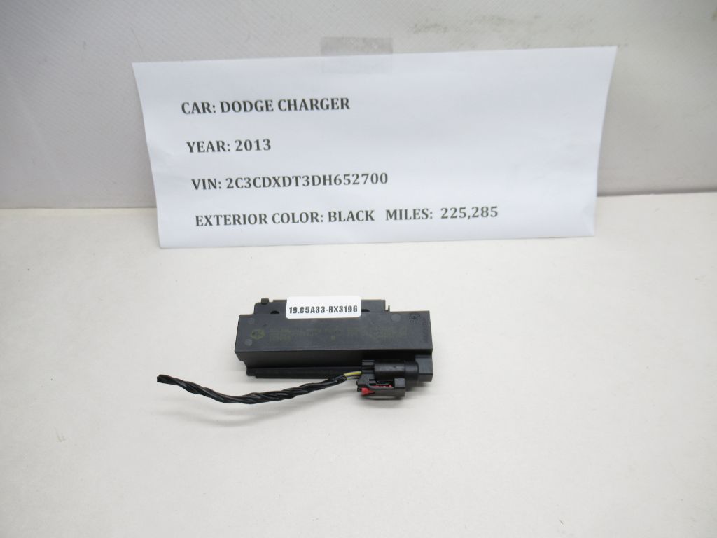 2011-2014 DODGE CHARGER Smart Key Antenna Module 68067753AA OEM