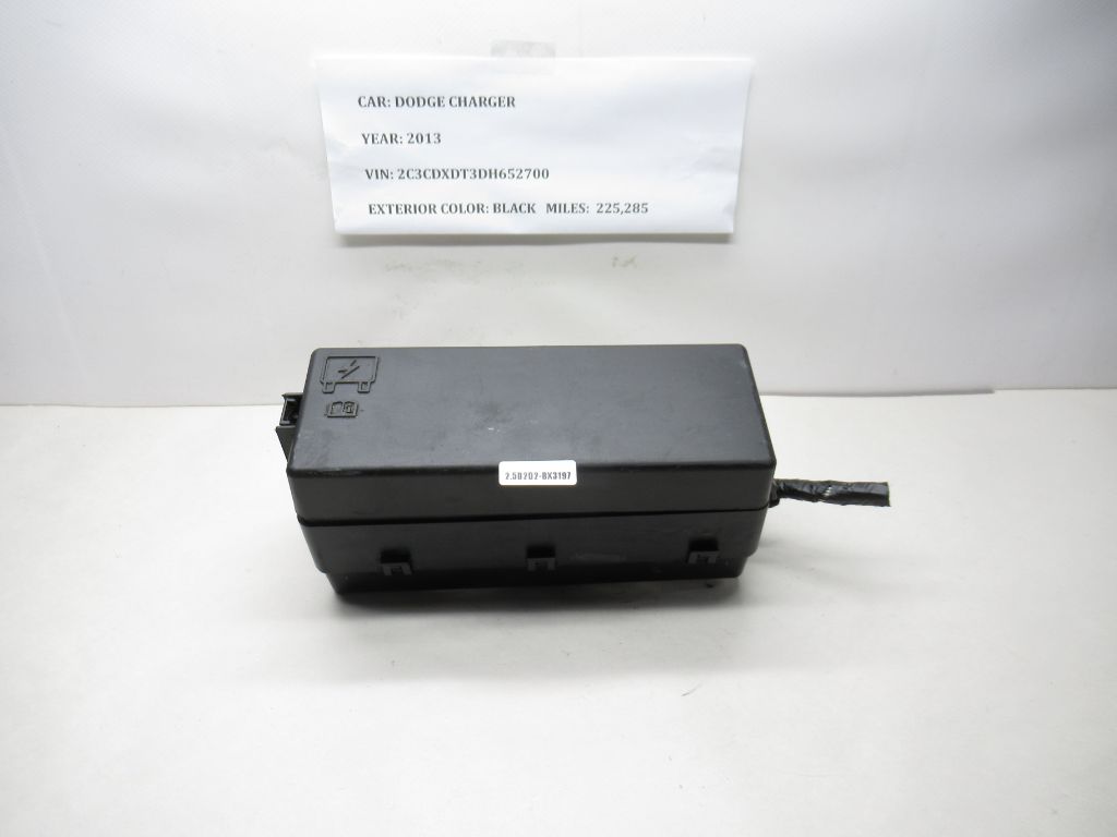 2011-2014 Dodge Charger Fuse Box (Damaged) 7154-0151-30 OEM