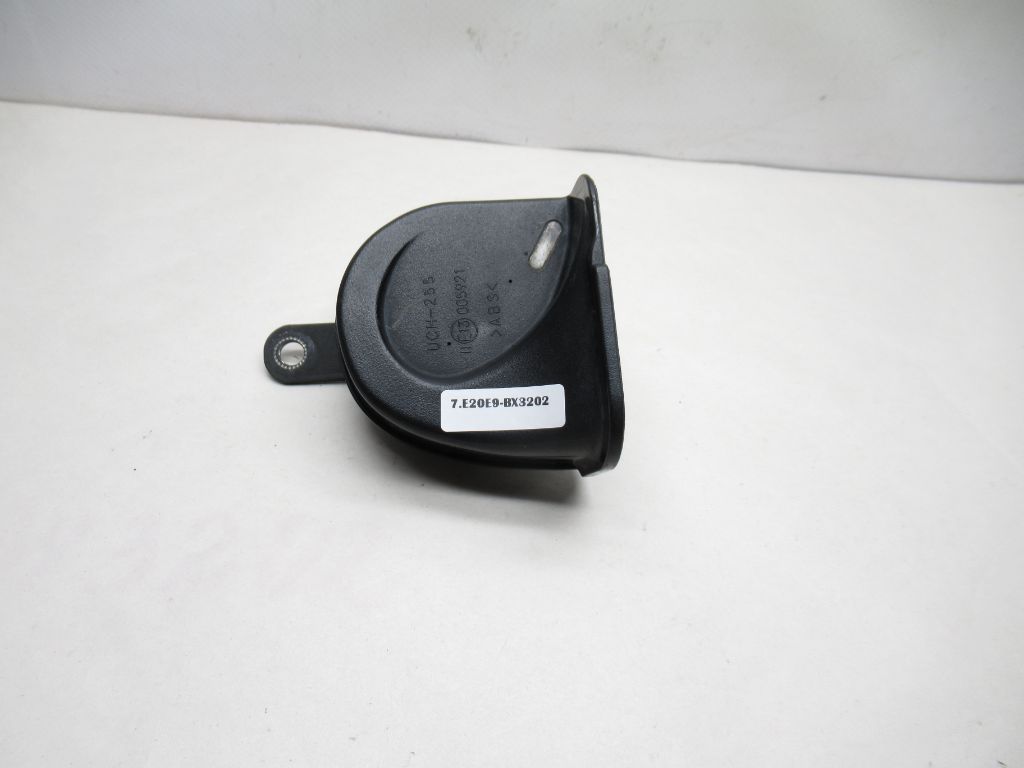 2015-2020 Acura TLX R/Front Low Pitch Tone Signal Horn E13005921 OEM