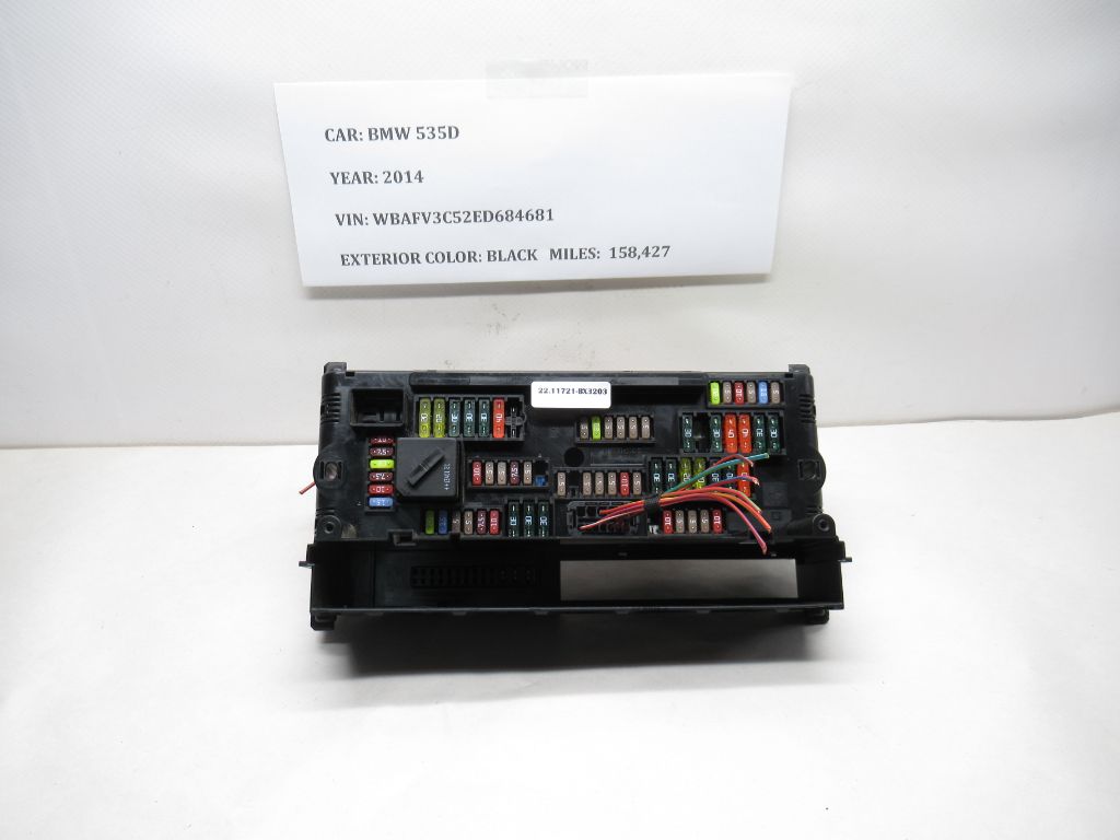 2014-2016 BMW 535d F10 Power Distribution Fuse Box 9252815 OEM