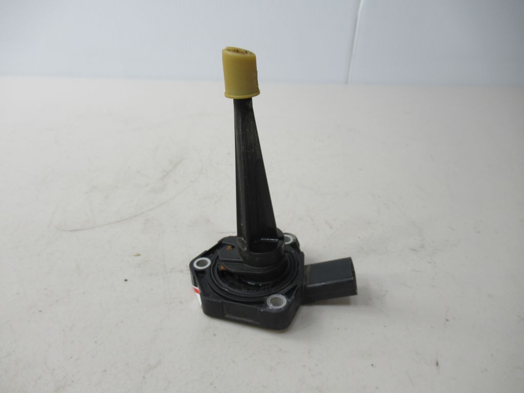 2011-2017 Volkswagen Touareg Oil Level Sensor 03L907660B OEM
