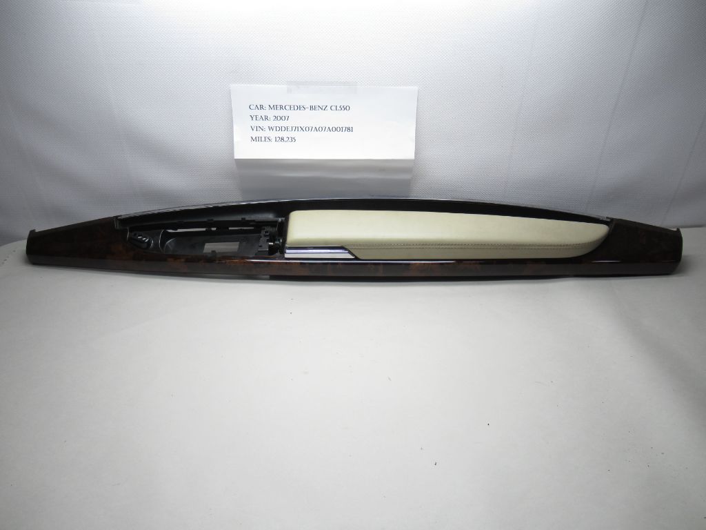 2007-2010 Mercedes CL550 Interior Door Arm Rest Front Right Side 2167200295 OEM