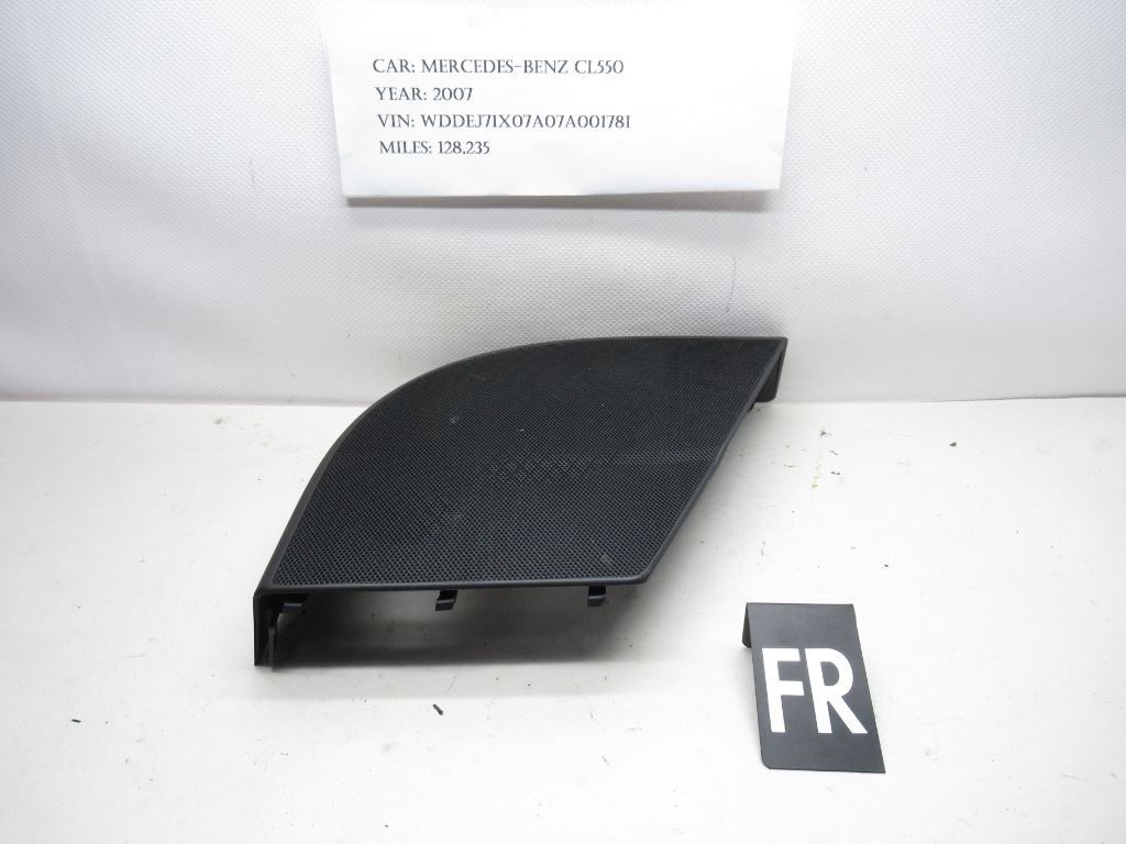 07-10 MERCEDES CL550 Front Right Door Panel Speaker Cover A2168270440 OEM