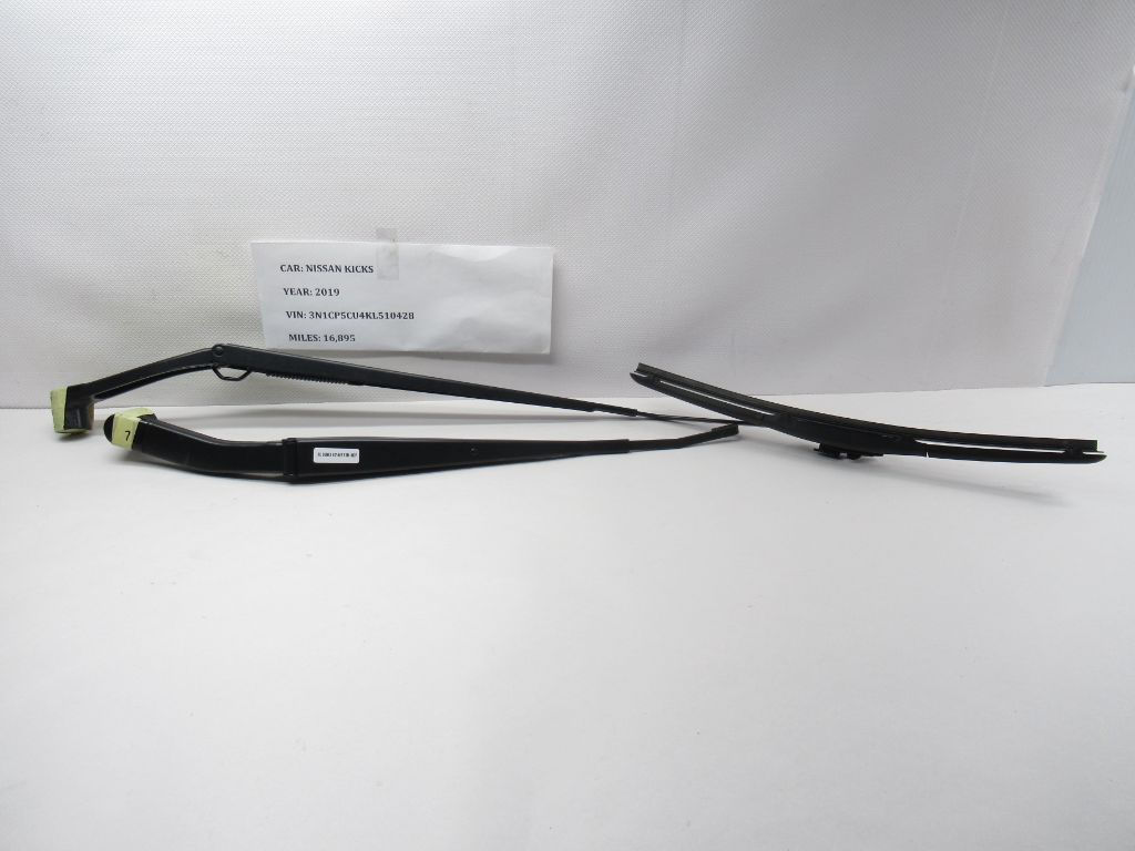 2018-2020 NISSAN KICKS Windshield Right & Left Side Wiper ARM Set 2597N1 OEM