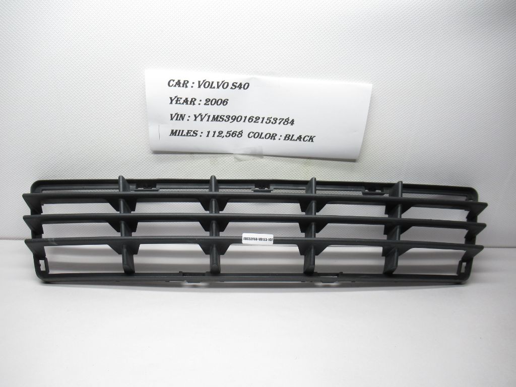 2004-2007 VOLVO S40 Lower Grille 30657006 OEM