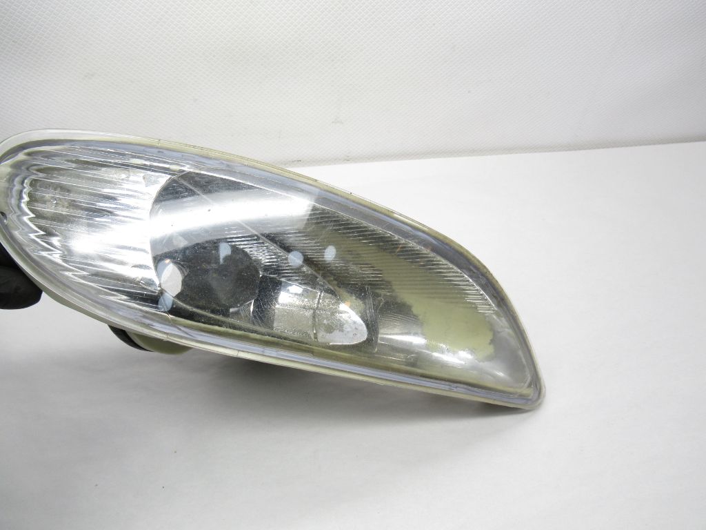 2002-2008 Toyota Corolla Passenger Corner/Park Light Fog-driving 81211AA011 OEM