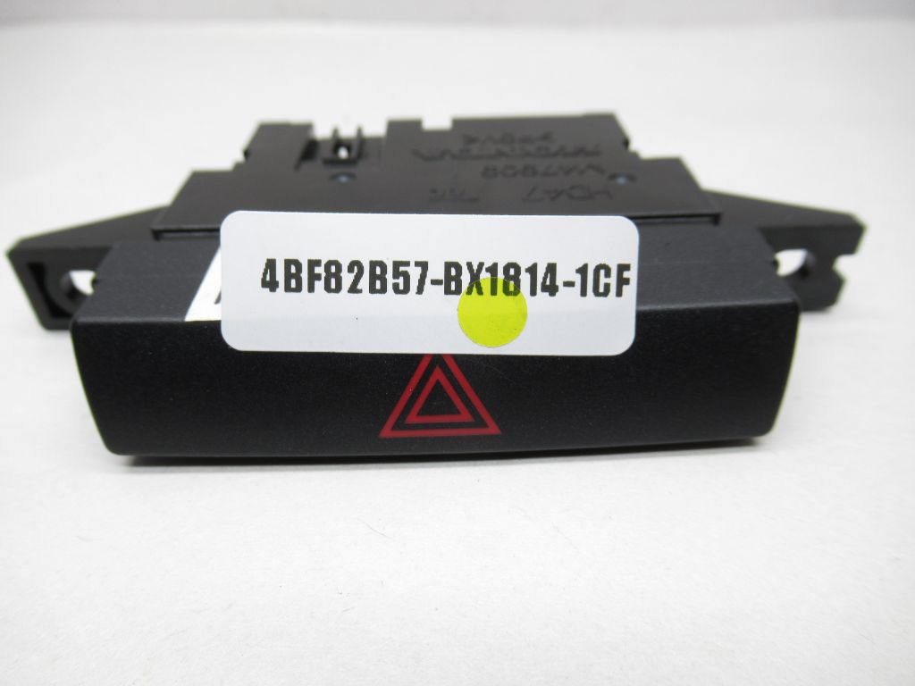 16-18 ACURA ILX EMERGENCY HAZARD LAMP LIGHT SWITCH CONTROL M47909 OEM & CFLO