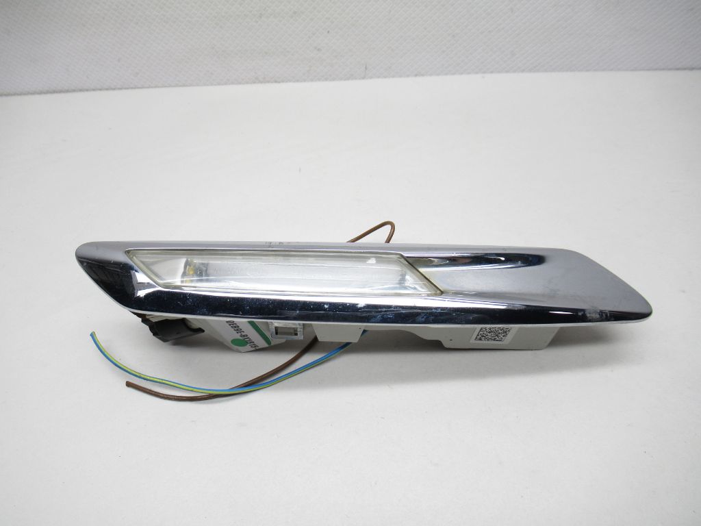 2011-2013 BMW 5 Series Left Fender Marker Light Lamp 01038701 OEM & CFLO