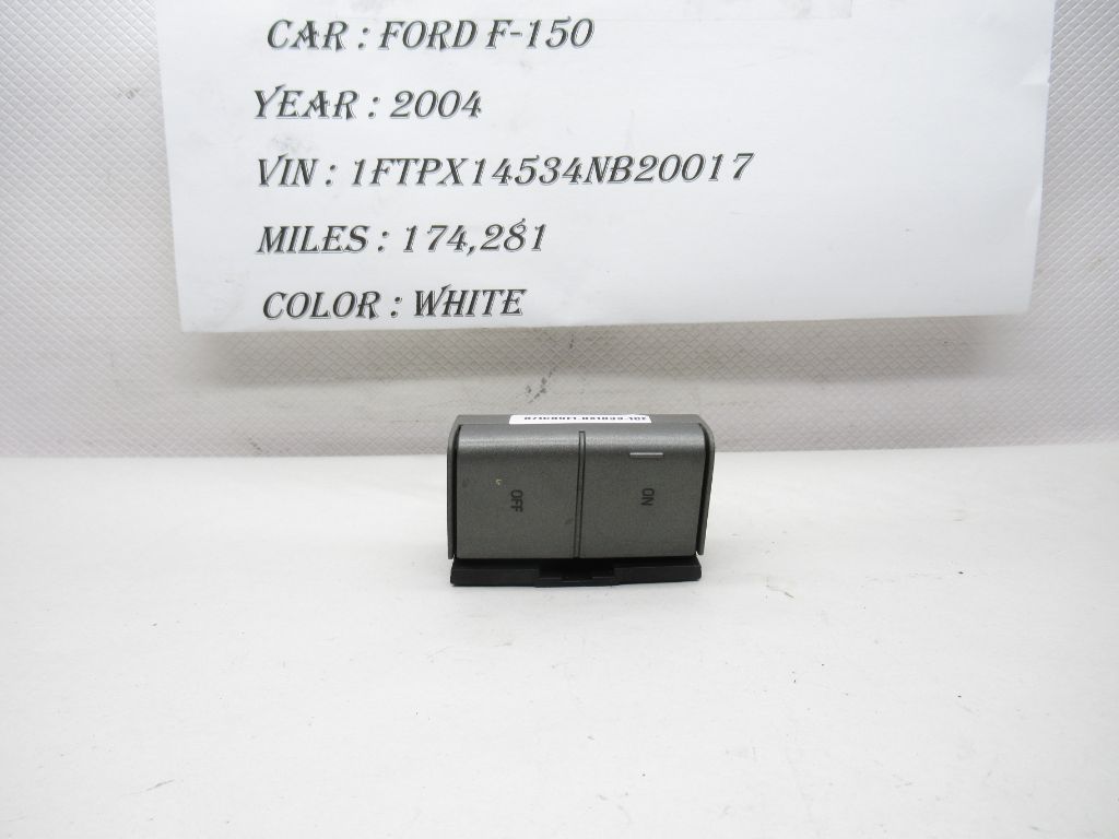 04-08 Ford F150 Steering WheelCruise Contr On/Off Button Switch 4L3Z9C888AAJ OEM