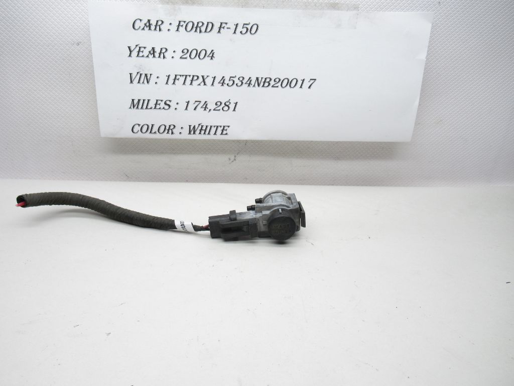 1994 - 2011 Ford F-150  Valve Assembly  E8AE-9H465-BA OEM