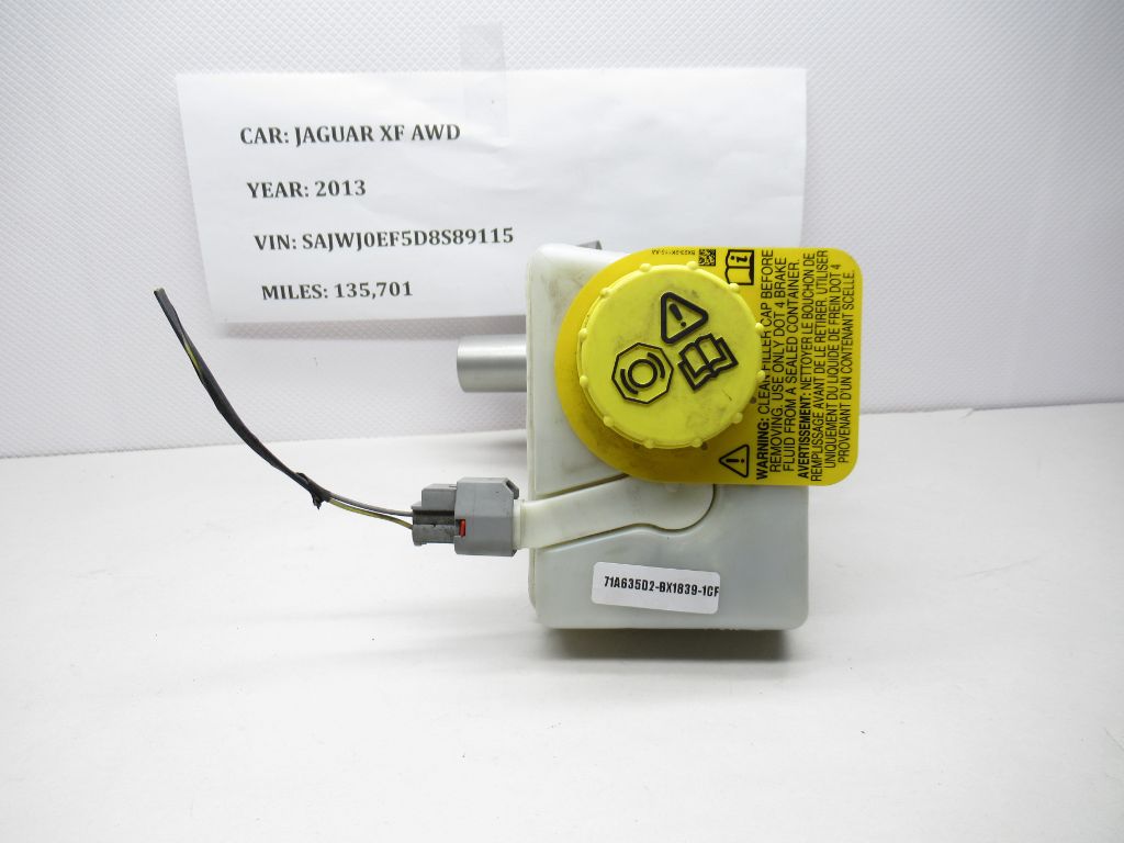 2010 - 2013 Jaguar XF Power Brake Master Cylinder Reservoir 03350886971 OEM