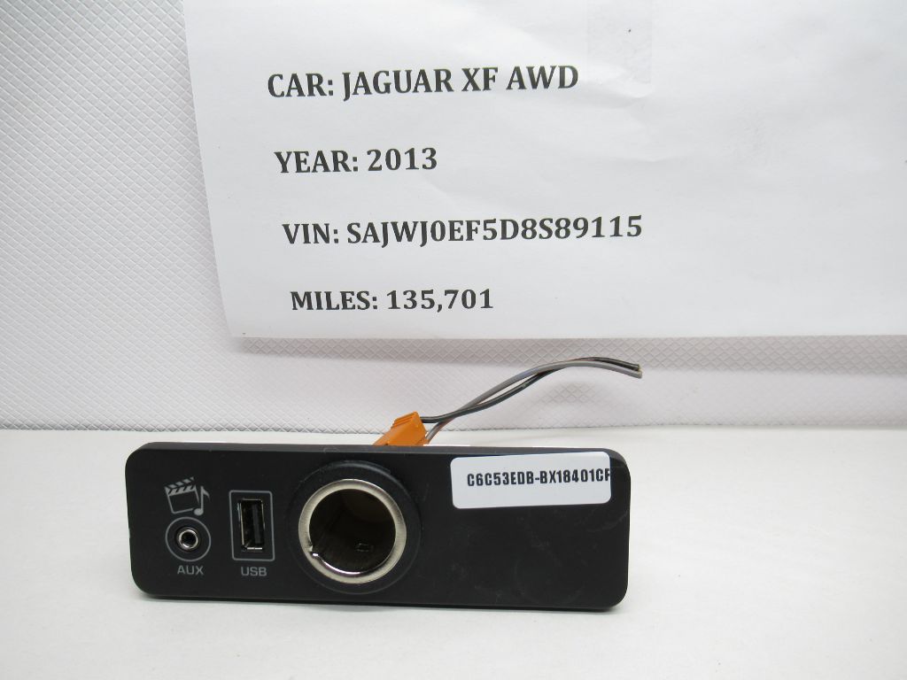 2010-2015 Jaguar XF AWD Console USB Aux Power Outlet Socket CPLA-19C166-CB OEM