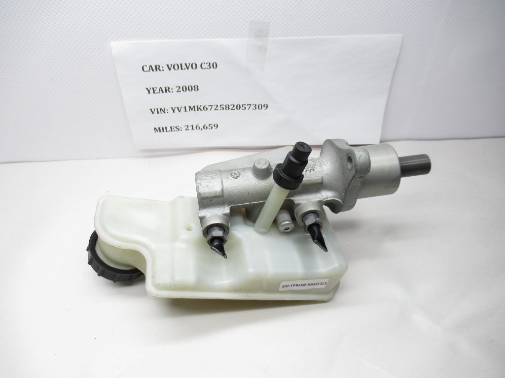 2008 Volvo C30 Brake Master Cylinder 03350886551 OEM