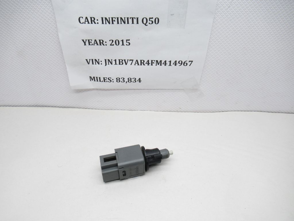 2014-2020 Infiniti Q50 Brake Light Lamp Pedal Switch 253203NA0A OEM