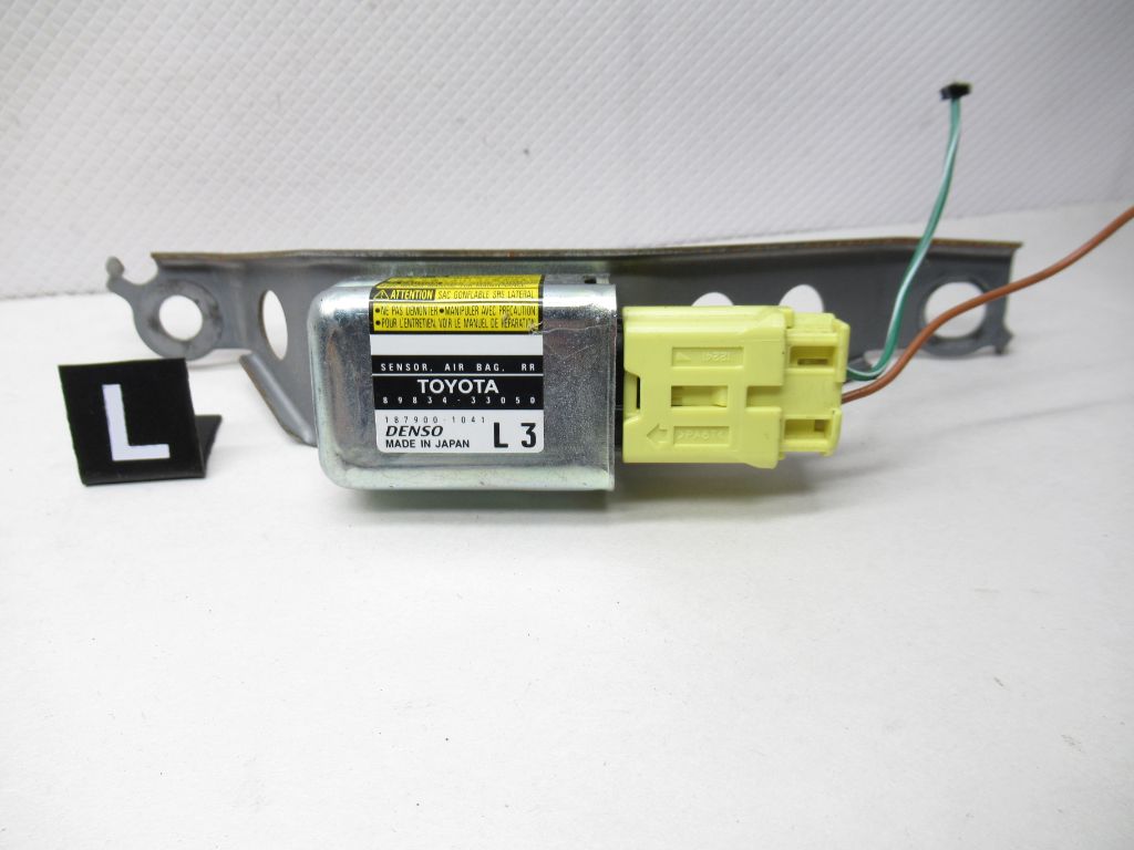 2002 - 2006 LEXUS ES330 IMPACT SENSOR 89834-33050 OEM