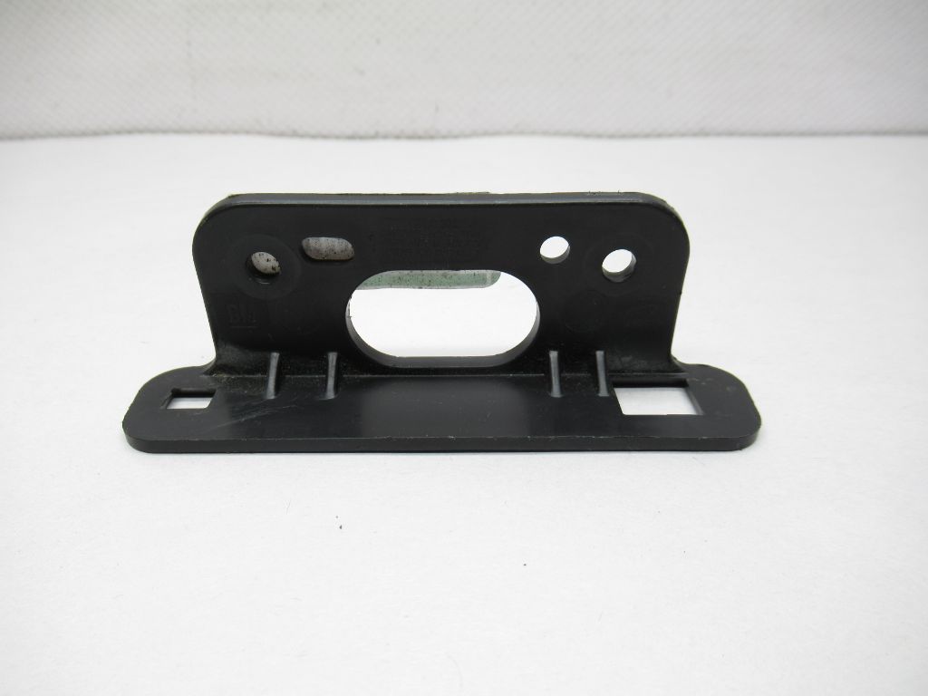 17-21 Chevrolet Trax Instrument Panel Keyless Entry Antenna Bracket 42477099 OEM