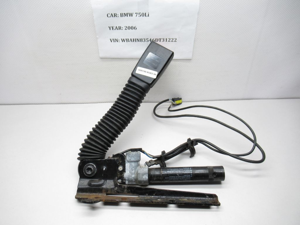 06-08 BMW 750Li FL Seat Belt Buckle Receiver 561273402 OEM