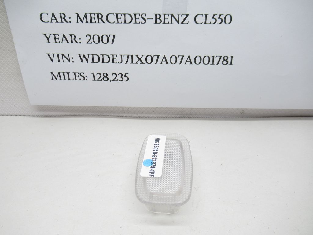 07 - 13 Mercedes Benz CL550 Interior Courtesy Light Lamp A2218200401 OEM