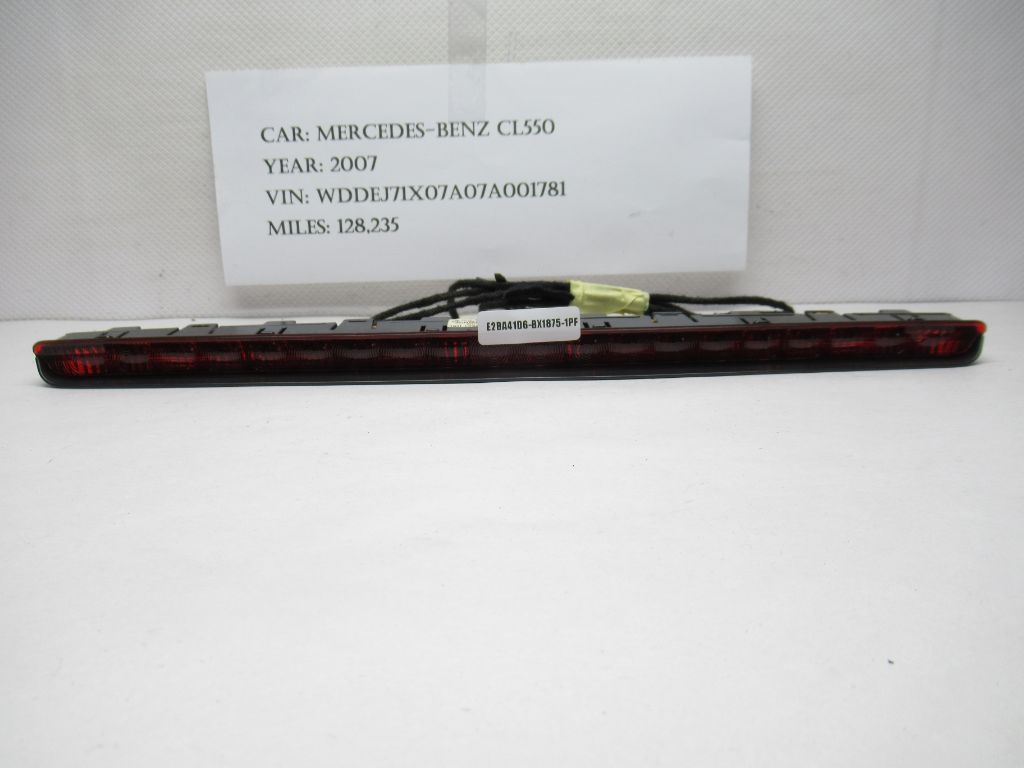 07-14 Mercedes Benz CL550 Trunk Lid Third 3RD Brake Light Lamp A2218200056 OEM