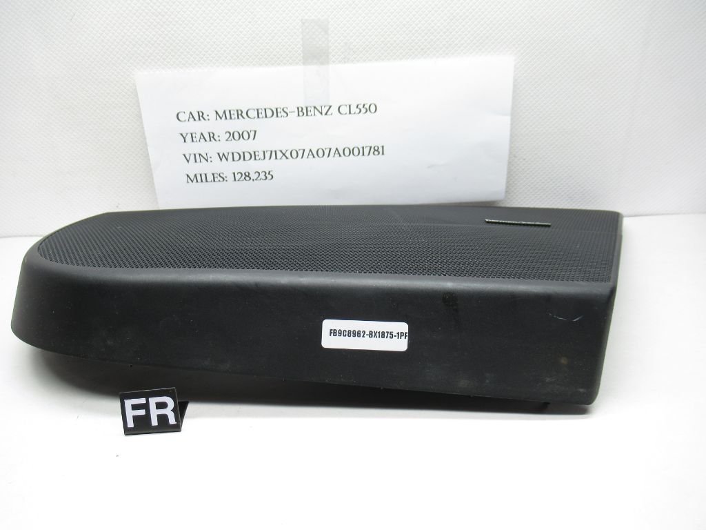 2007-2014 Mercedes Benz CL550 Right Side  Door Panel Cover Trim A2168270240 OEM