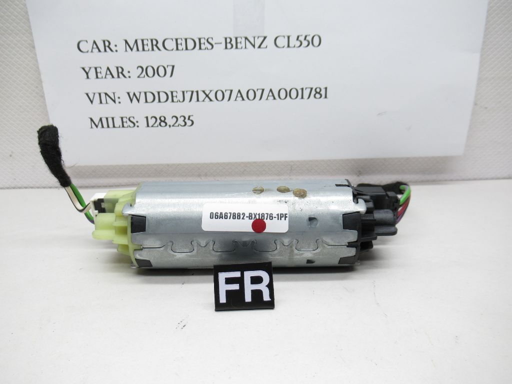 2007-2014 Mercedes CL550 Front Right Seat Forward Sliding Motor P1 01330 01 OEM