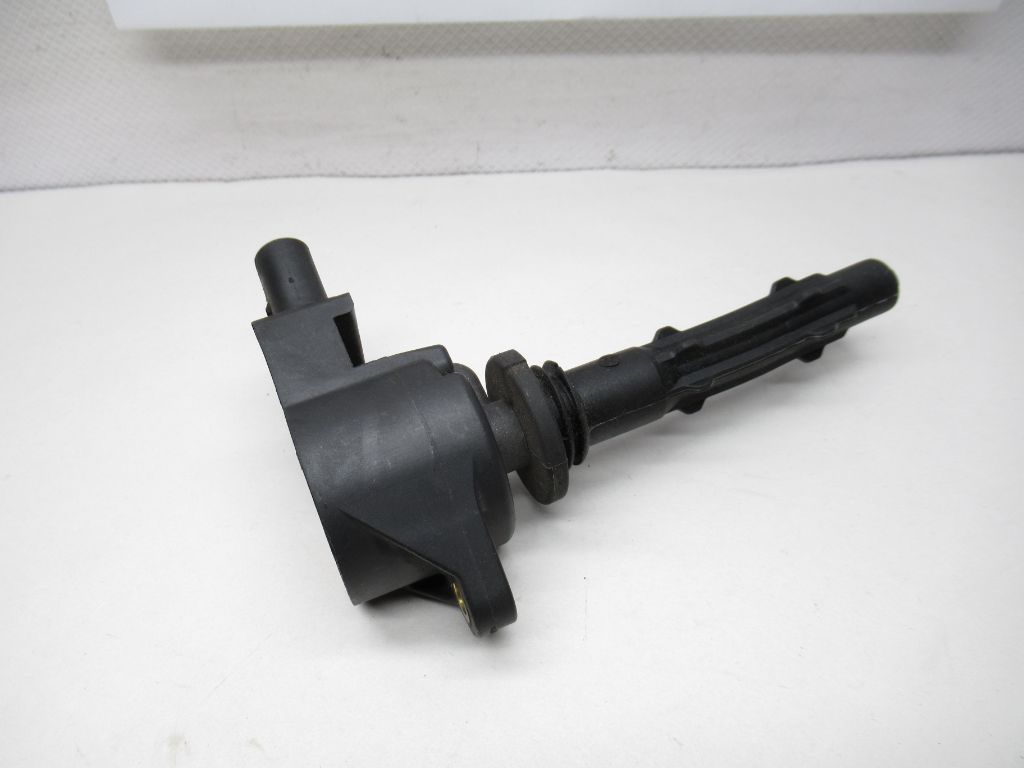 06-14 Mercedes S550 CL550 ML350 C350 Ignition Coil A0001502780 OEM