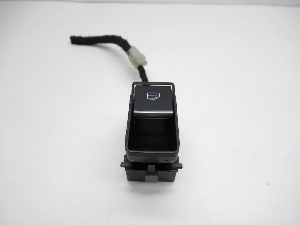 2019-2021 MAZDA 3 Door Panel Window Control Switch BDGF-66-370 OEM