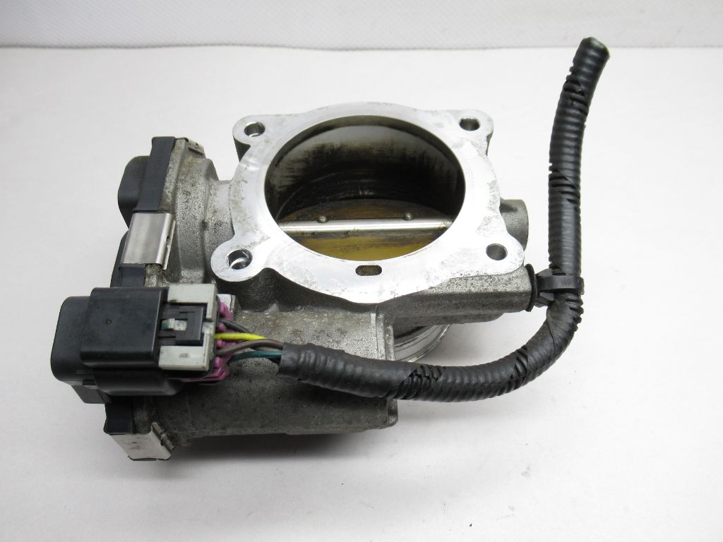 2017-2019 Jaguar Xe Throttle Body DX239F991AB OEM