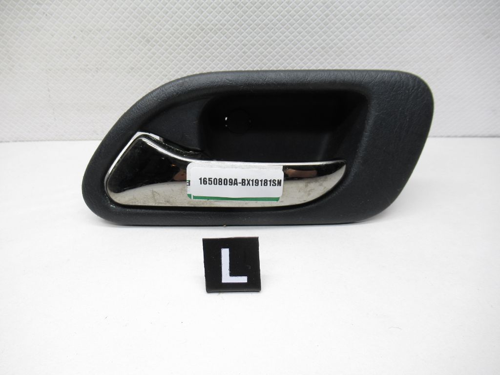 2003-2005 Acura MDX Left Side Rear Interior Door Handle 72620-S3VA52ZA OEM