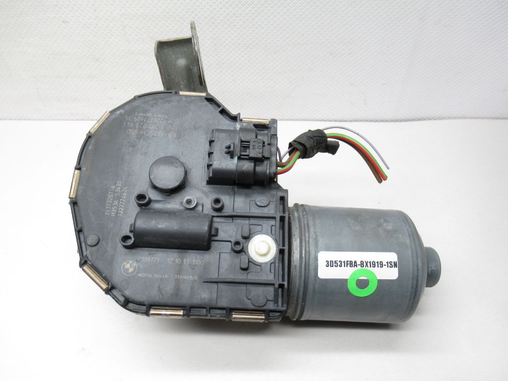2011 - 2016 BMW F10 M5 528i 535i 550i Windshield Wiper Motor 7308771 OEM