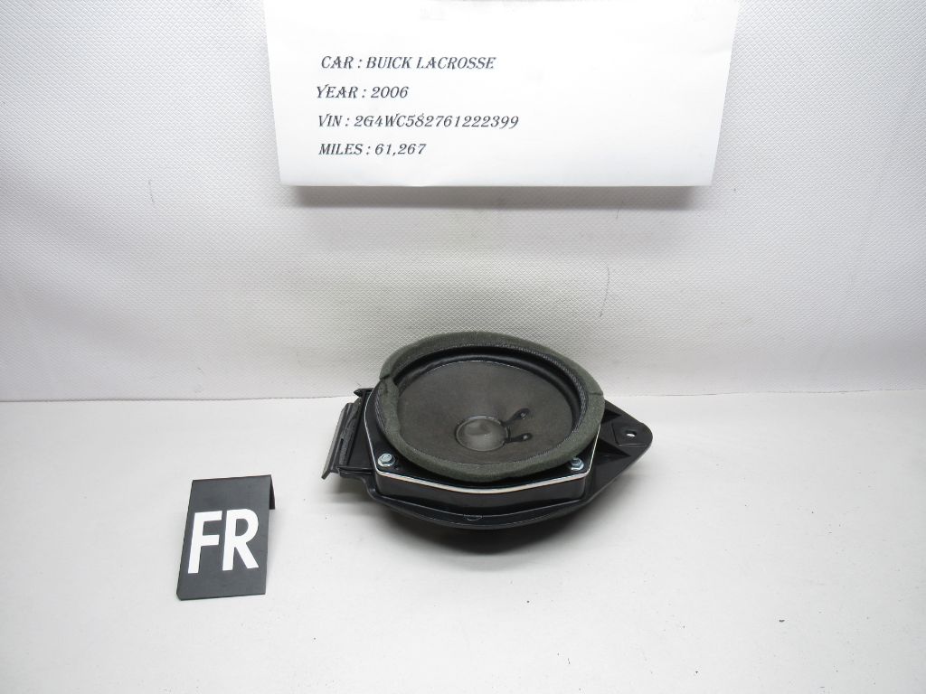 05 - 06 Buick LaCrosse Front Right Door Speaker 812273324 OEM