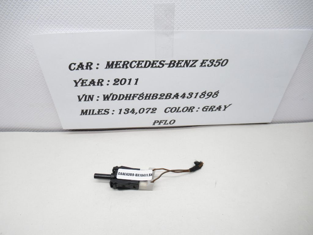 2011-2016 Mercedes E350 Parking Brake Switch Contact 0015458714 OEM