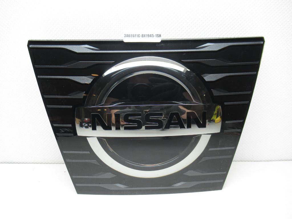 2017-2018 Nissan Rogue Front Grille Emblem (Damaged) 628906FL0A OEM