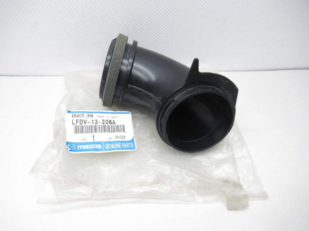 01-03 Mazda Protege  Front Air Cleaner Plastic Duct Pipe LFDV-13208A NEW