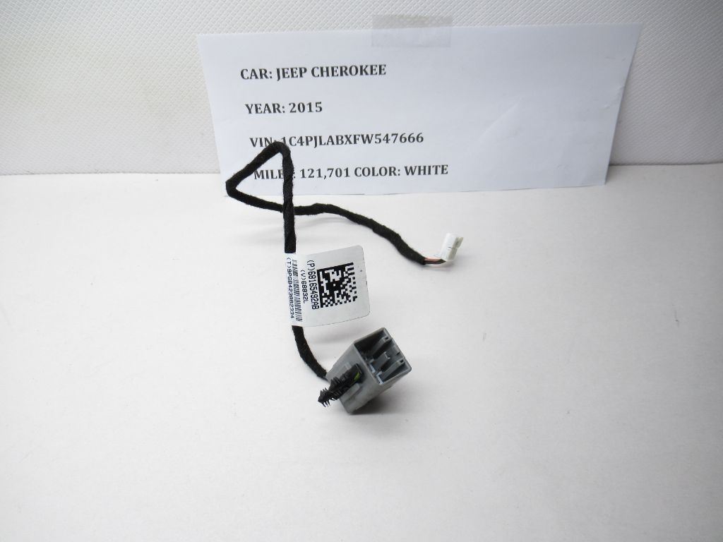 2015-2018 Jeep Cherokee Driver Front Left Door Wiring Pigtail 68165492AB OEM