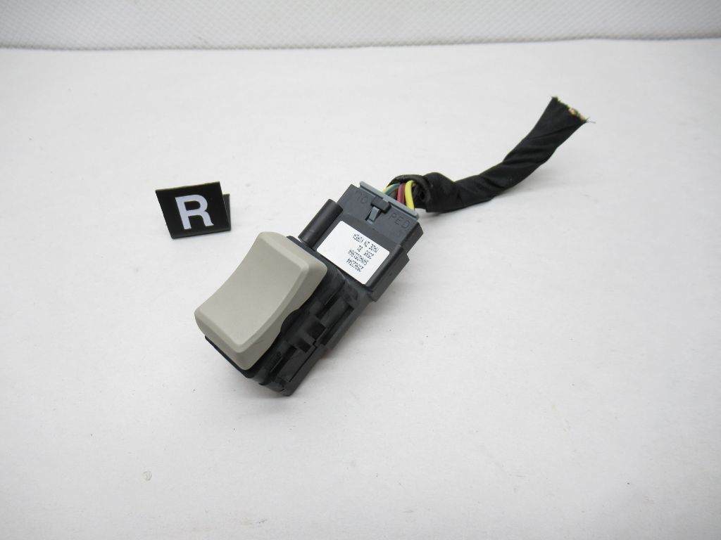 2010 - 2016 Cadillac SRX Front Right Seat Lumbar Control Switch 25962344 OEM