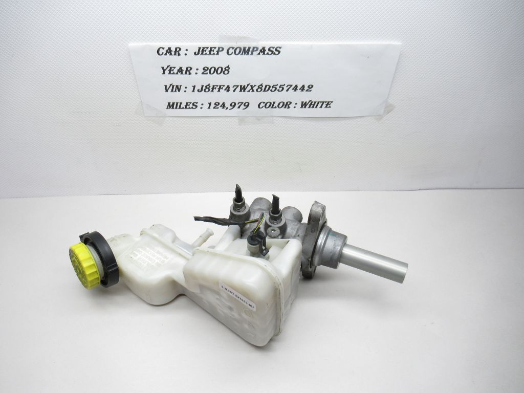 2008 Jeep Compass Brake Master Cylinder 628215006 OEM