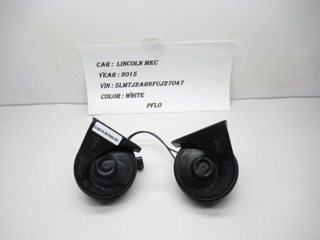 2015-2017 LINCOLN MKC High and Low Horn Pair Set E30055306 OEM