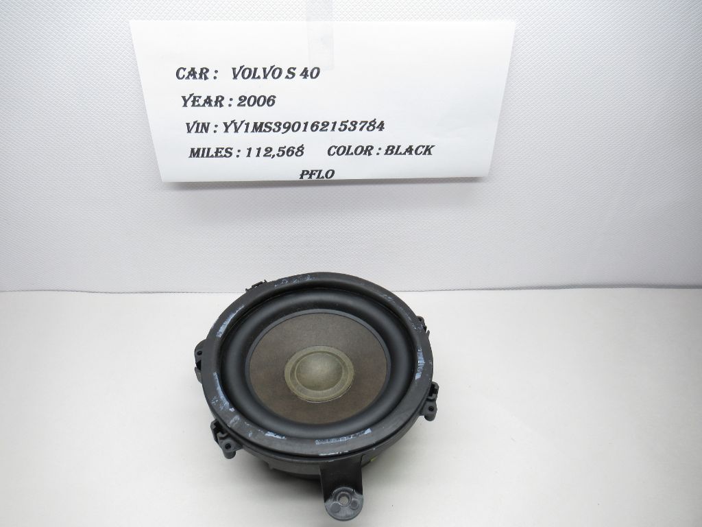 05 - 07  Volvo S40 V50 Rear Door Speaker 30745917 (DAMAGED) OEM