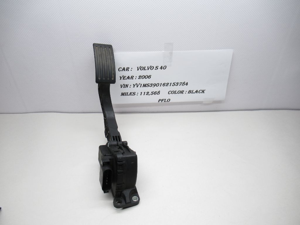 06 Volvo S40 Automatic Transmission Accelerator Throttle Pedal 4M51-9F836-C OEM