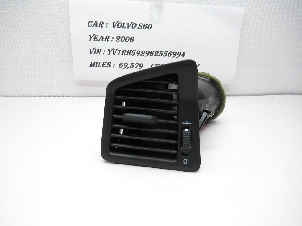 01-06 Volvo S60 FL Driver Side Dashboard Dash Air Vent Grille 3409373 OEM