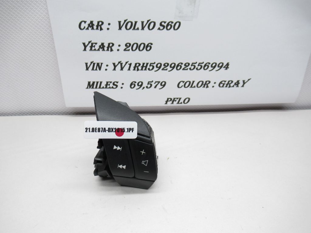 2005-2009 VOLVO S60 Volume Control Switch 30739568 OEM