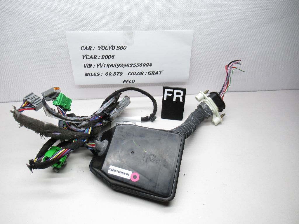 05 - 09 Volvo S60 V70 XC70 Front Right Door Wiring Harness 8697909 OEM