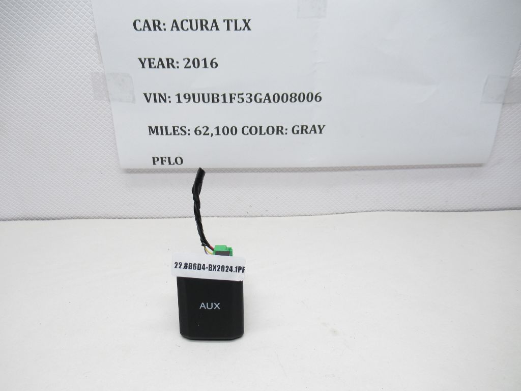 15-16 Acura TLX Auxiliary In Aux Input Jack Socket Port 39112-TR0-A51 OEM