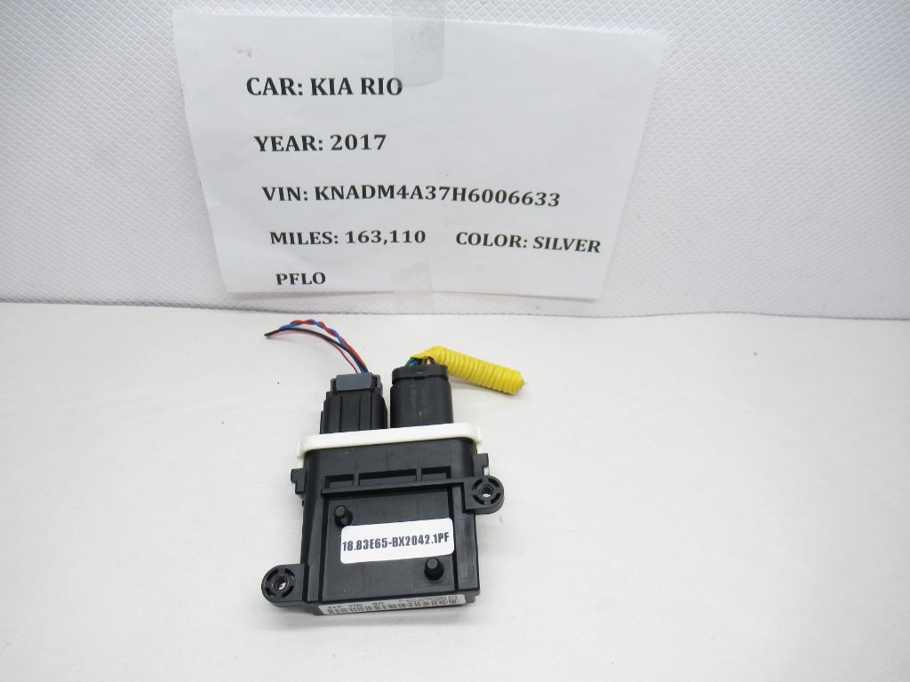 12-17 Kia Rio Passenger Seat Occupant Sensor Module Control 889501W400 OEM