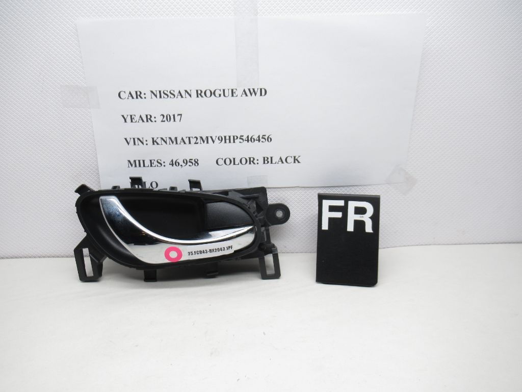 2014-2020 Nissan Rogue Front Right Door Interior Handle OEM