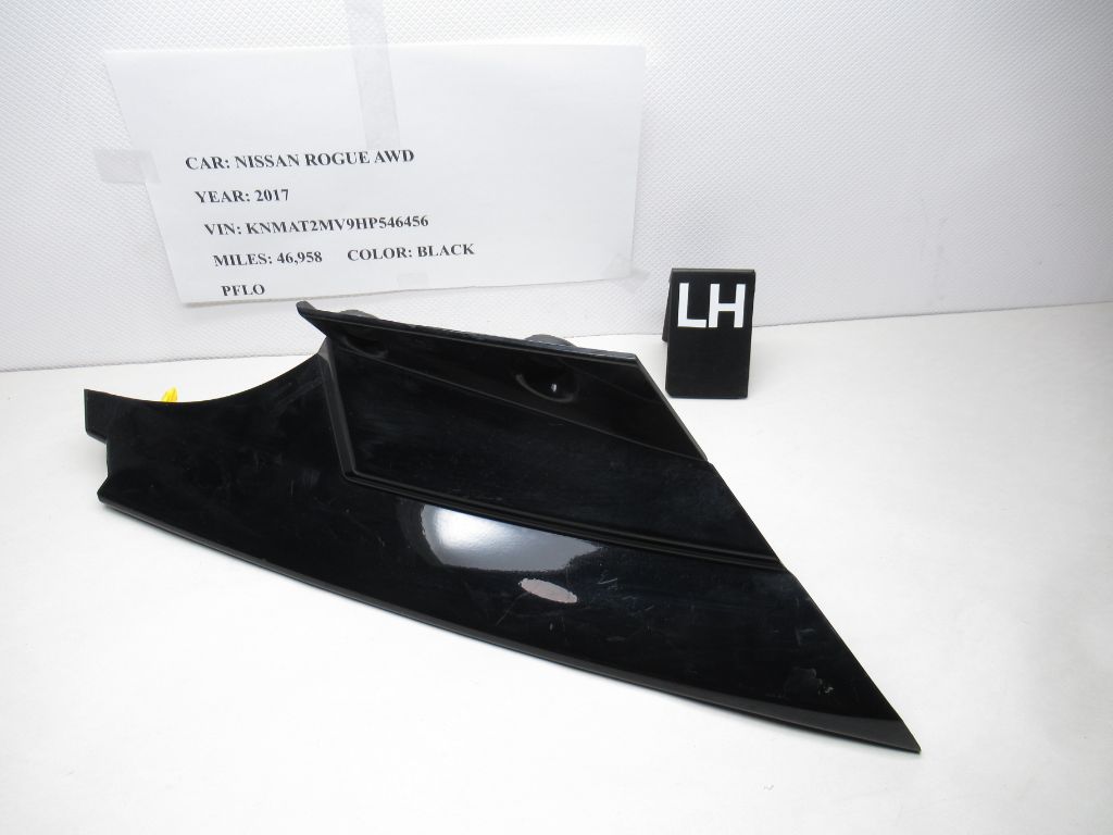 14-17 Nissan Rogue AWD LH D Pillar Trim Moulding Black 960335HA0A OEM