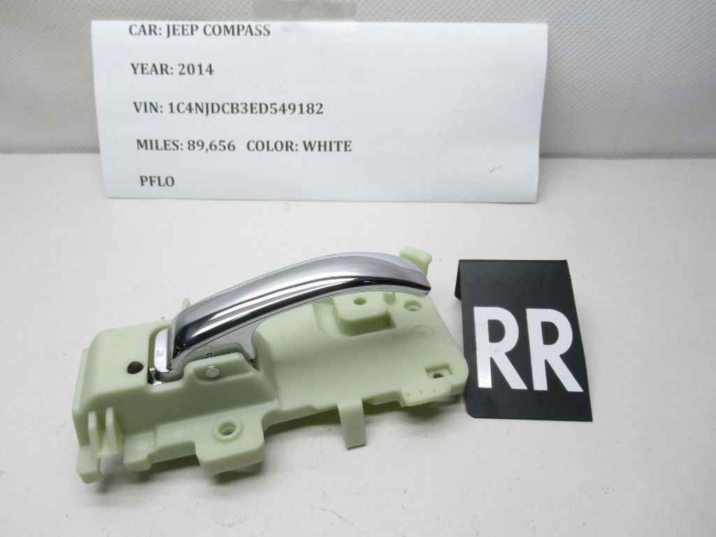 2011-2017 Jeep Compass Rear Right Side Door Handle 1JU98TRMAA OEM